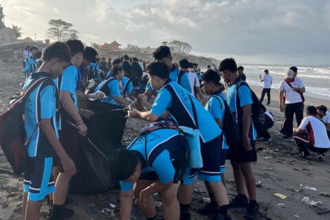 bersih pantai